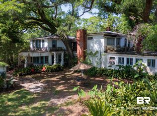 18813 Sims Dr, Gulf Shores, AL 36542