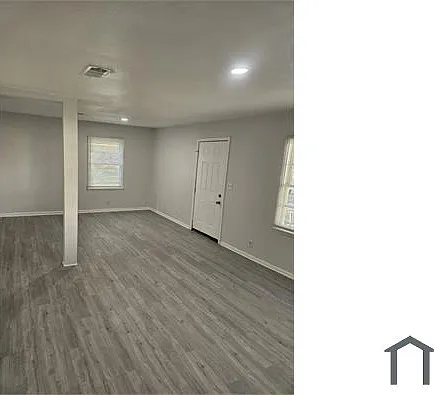 402 N College St — Photo 8