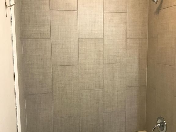 4th image of 7202 Creekside Dr APT D