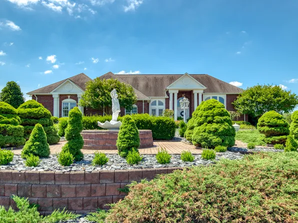 4251 Childress Rd, Christiansburg, VA 24073