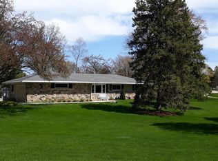 3320 Bradee Rd, Brookfield, WI 53005