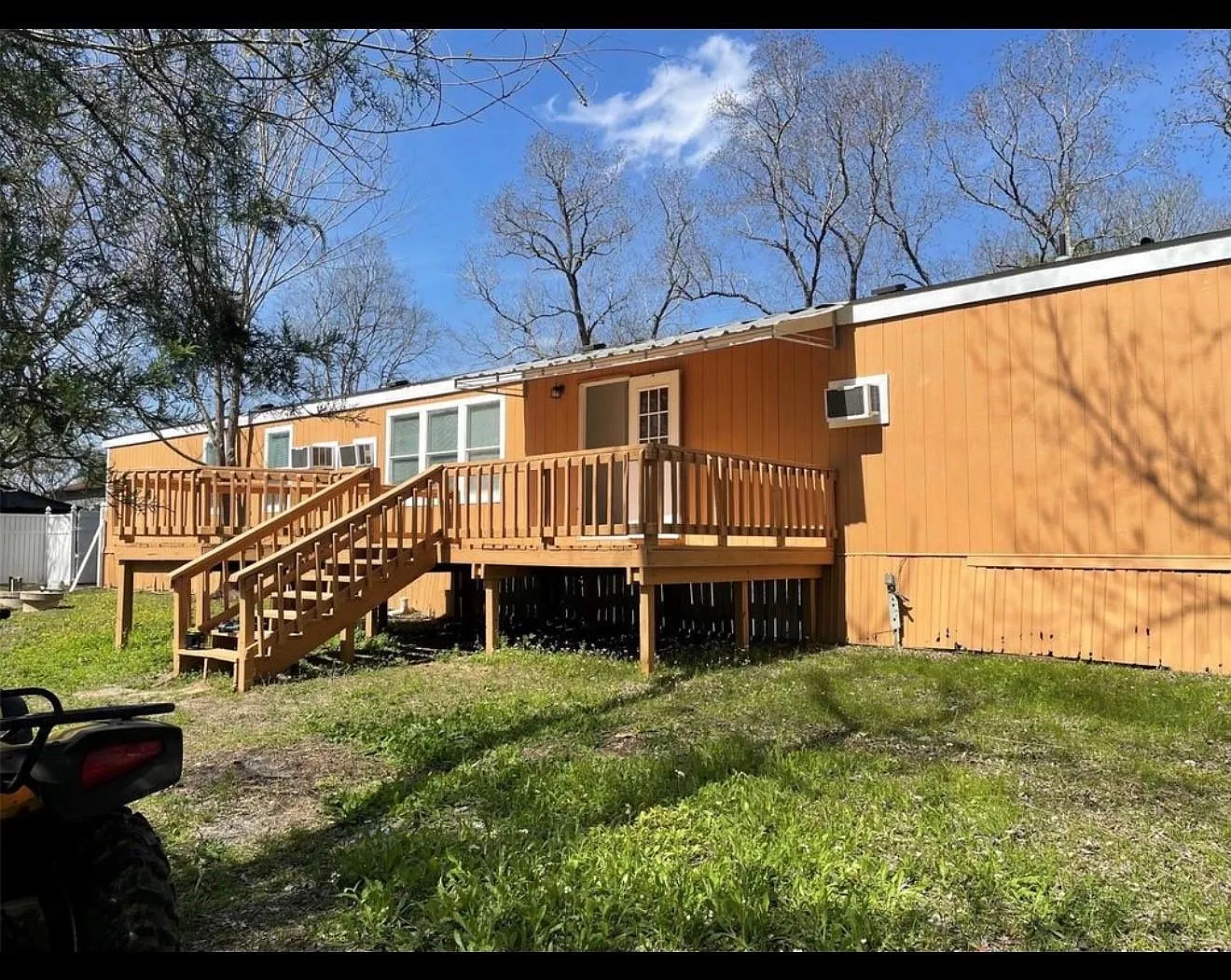 3 bed, 2.0 bath, 896 sqft, $1,500 — Photo 1