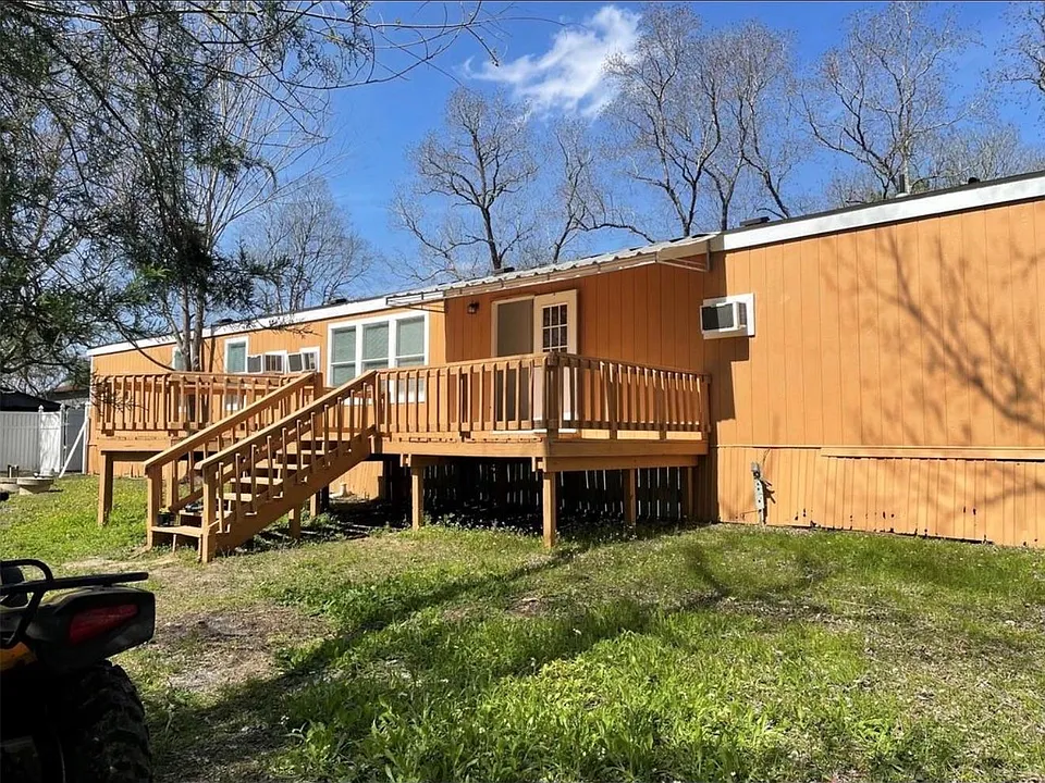 9677 Longstreet Rd