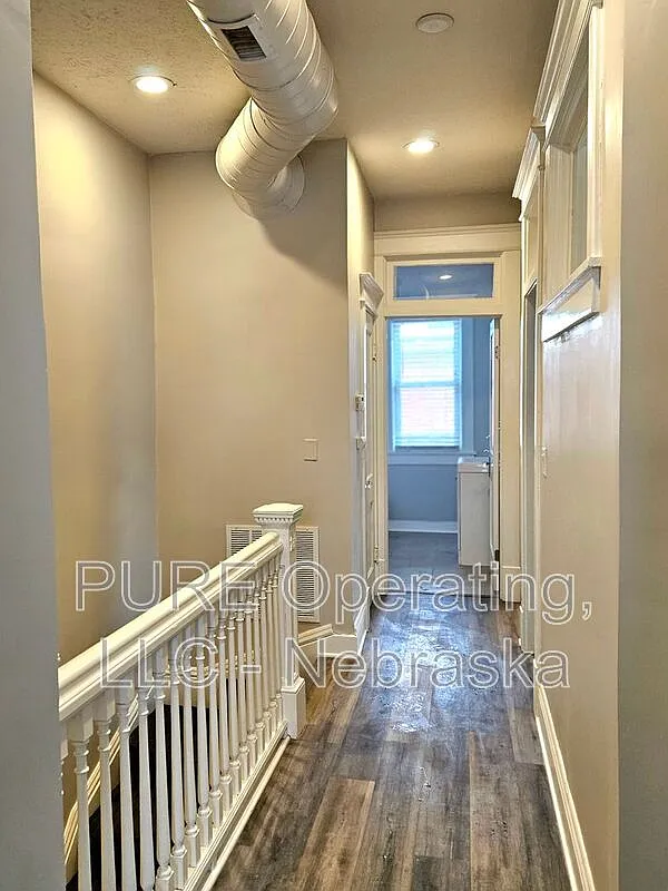 2 bed, 1.0 bath, 750 sqft, $1,095 — Photo 3