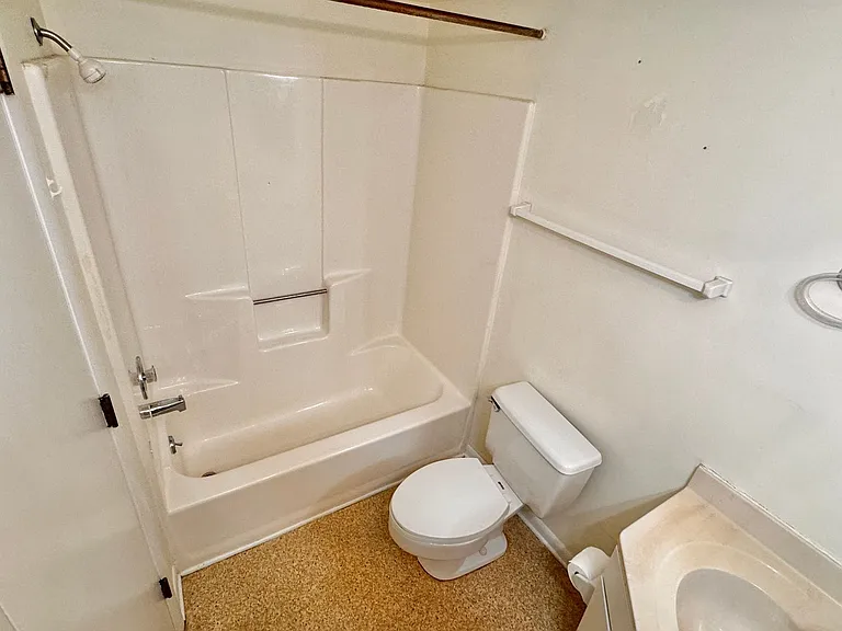 125 Turtle Creek Rd #11 — Photo 15