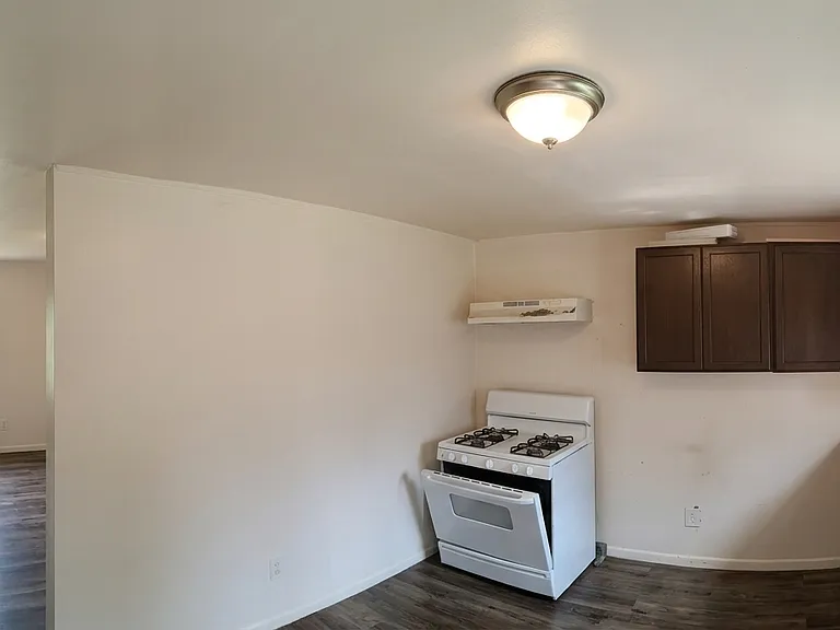 7028 Dawson Pl — Photo 5
