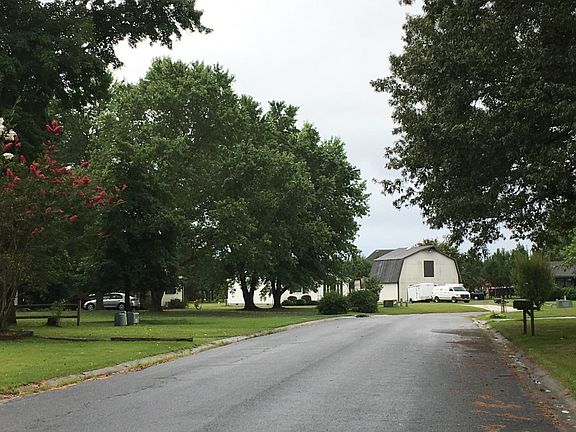 4th image of 5762 Argyle Dr
