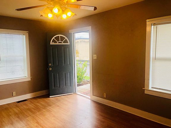 Living room / entrance