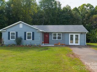 214 Springhill Ln, Maiden, NC 28650
