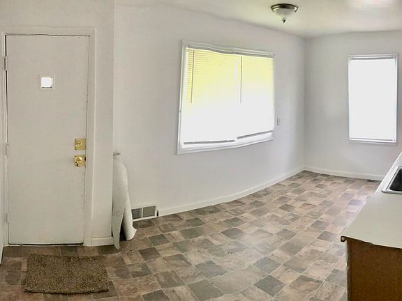 3rd image of 20307 Bradford St