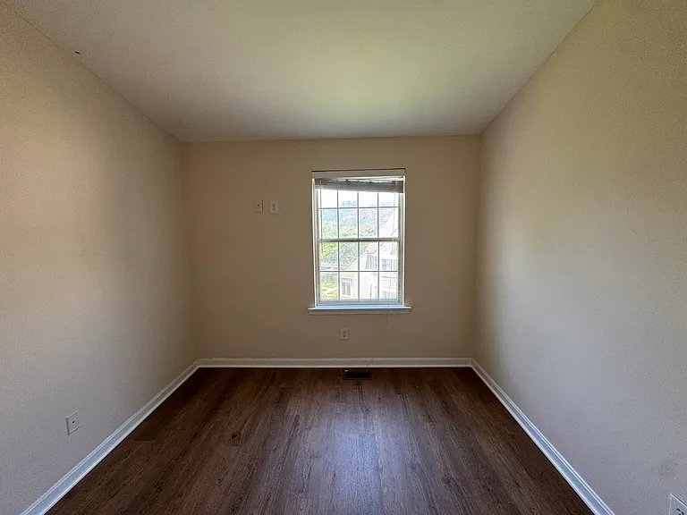 12302 Sleepy Lake Ct — Photo 17