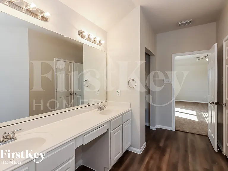 19211 Sunny Leaf Ln — Photo 14