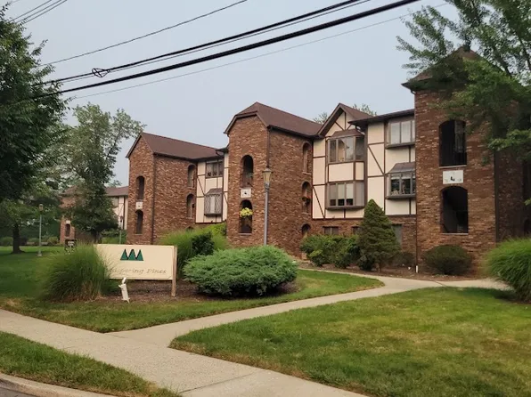 88 Hawthorne Ave, Park Ridge, NJ 07656