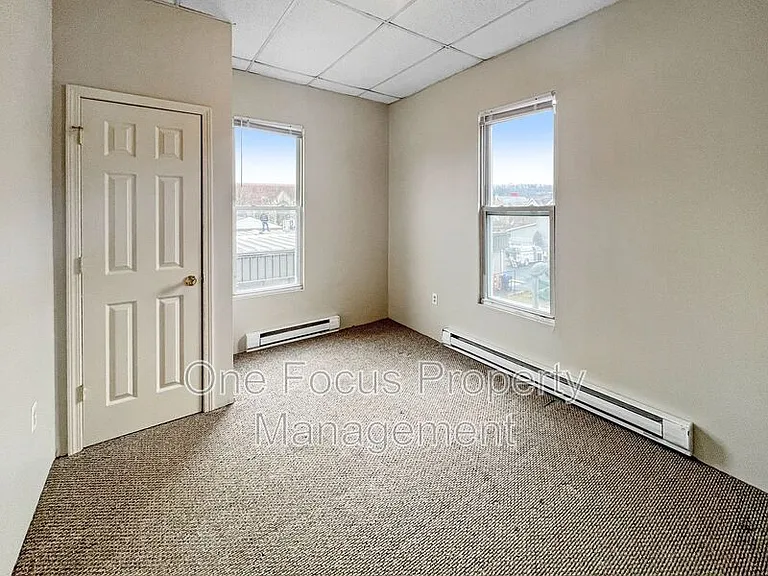 1314 W 4th St #10 — Photo 5