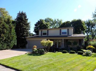 4262 Joan Ct, Sterling Heights, MI 48310