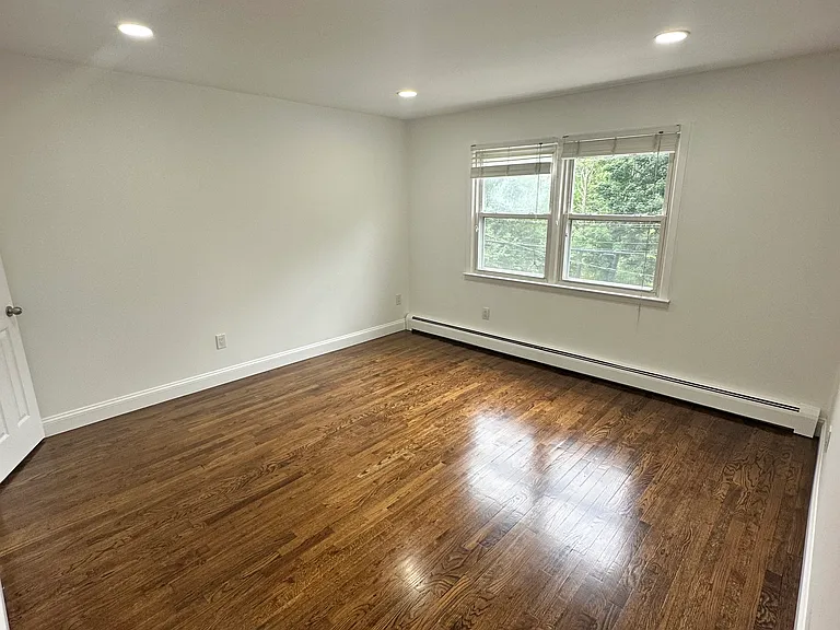 188 Midland Ave #1A — Photo 13