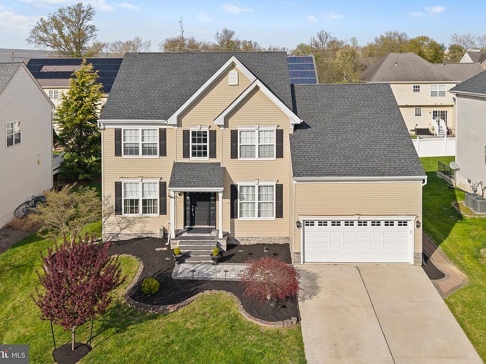 1st image of 16 Meadow Run Rd