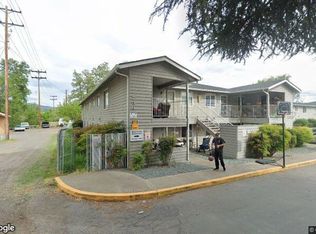 756 N Riverside Ave, Medford, OR 97501