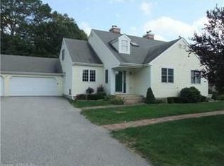 1 Liberty Dr, Mansfield, CT 06250