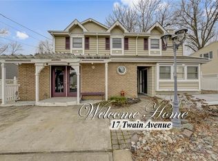 17 Twain Ave, Old Bridge, NJ 08857