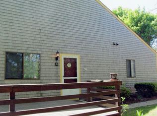 40 Roundhouse Rd, Bourne, MA 02532
