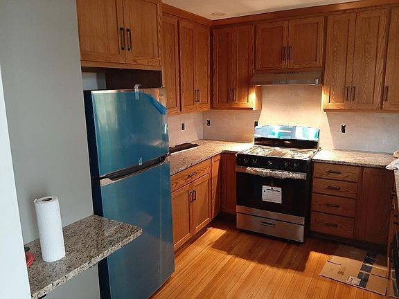 3rd image of 274 Ontario St #2