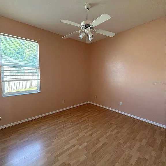4905 Alavista Dr — Photo 8