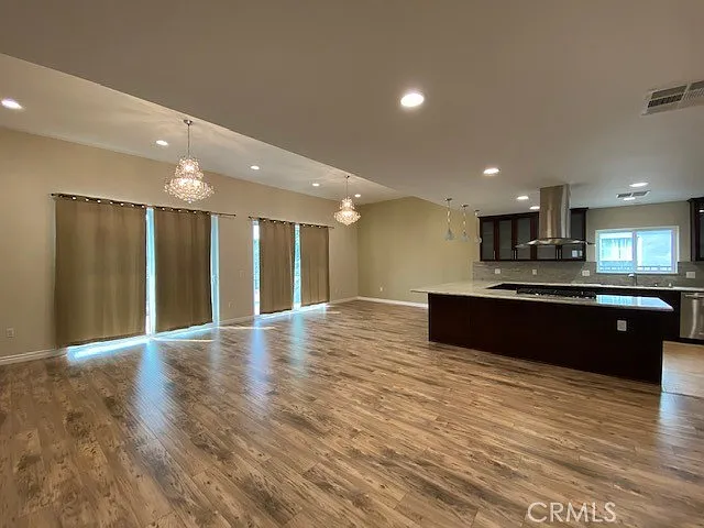 6657 Enfield Ave — Photo 5