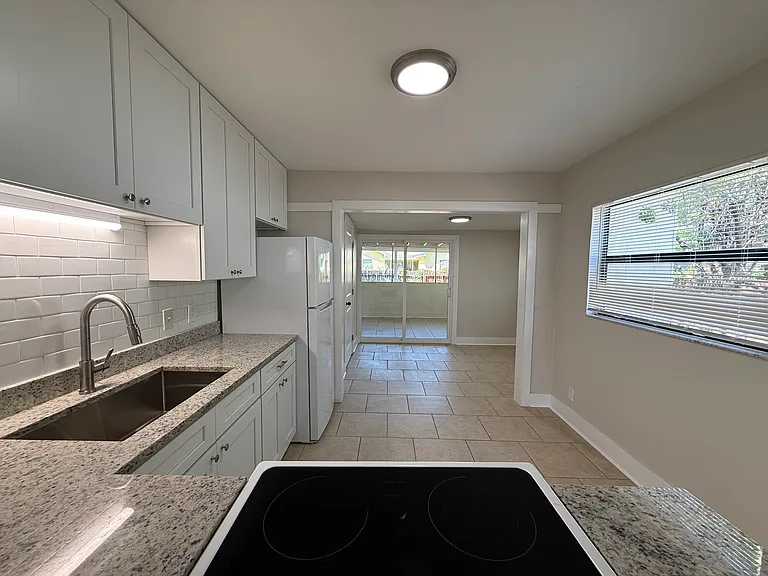 2947 W Cherry St — Photo 2