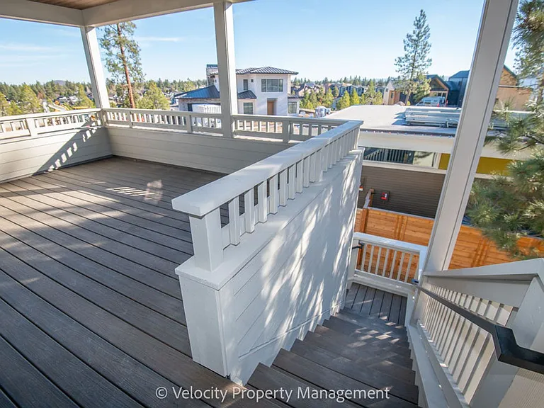 3031 NW Tharp Ave #2 — Photo 4