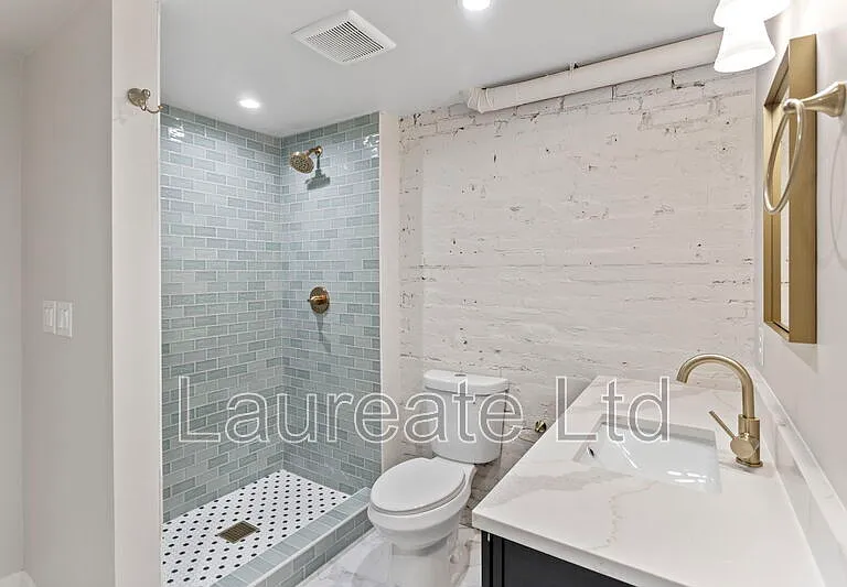 1256 N Clarkson St #9 — Photo 11