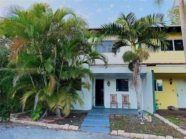 3911 Farragut St, Hollywood, FL 33021