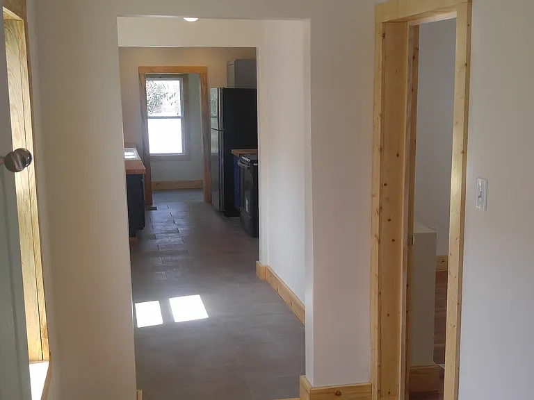 209 Douglas Ave — Photo 16
