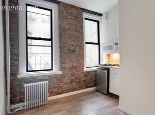 83 Henry St #5A, New York, NY 10002