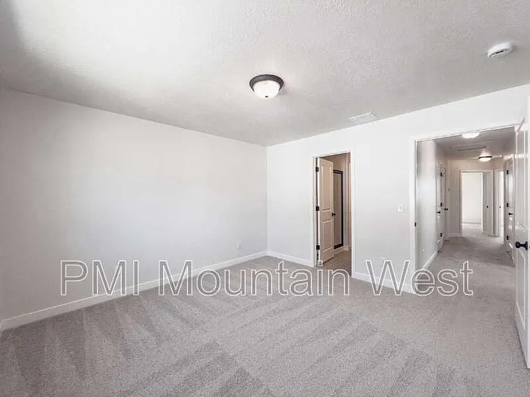 2606 N 2125 W — Photo 26