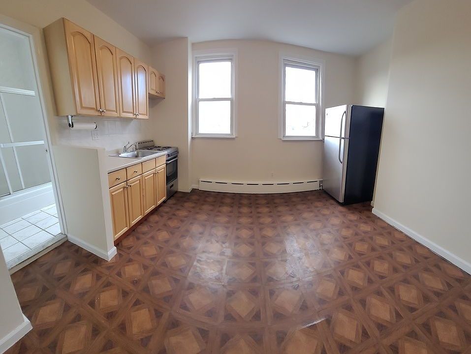 1st image of 32-26 30th St