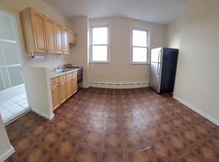 32-26 30th St, Astoria, NY 11106