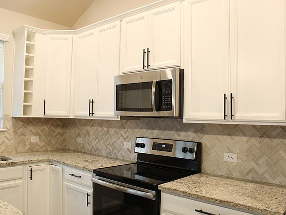 3rd image of 246 Brocks Ln