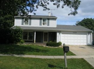 1416 Mill Creek Dr, Buffalo Grove, IL 60089