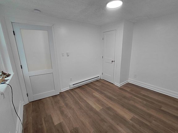 3rd image of 306 Hill St APT 1