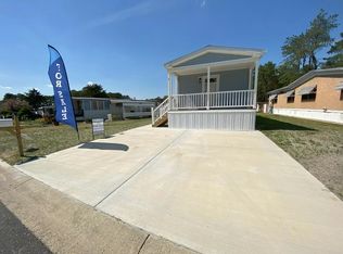 6 Eagle Dr, Whiting, NJ 08759