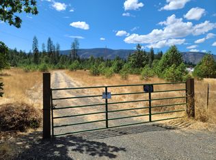 1502 Laurel Rd, Cave Junction, OR 97523