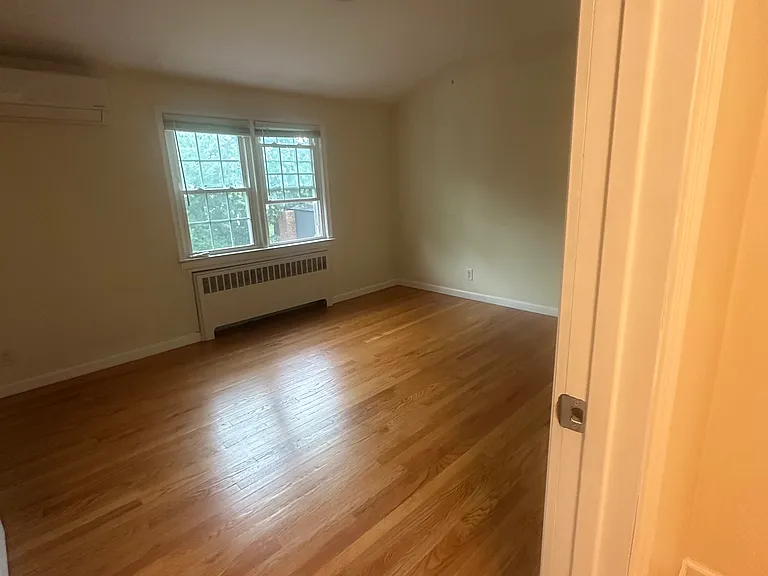 75 Lortel Ave #2 — Photo 4