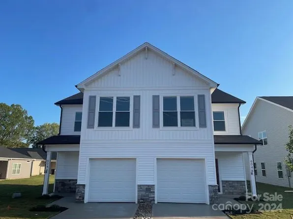 604 Smith St #B, Mooresville, NC 28115