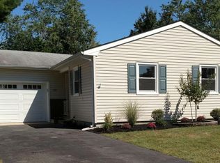 121 Georgetown Rd, Toms River, NJ 08757