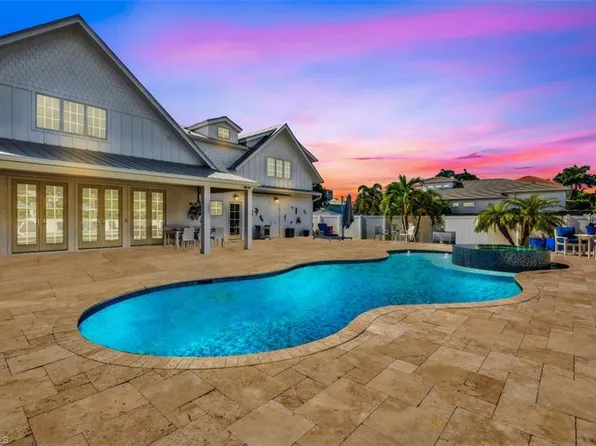 535 93rd AVE N, NAPLES, FL 34108