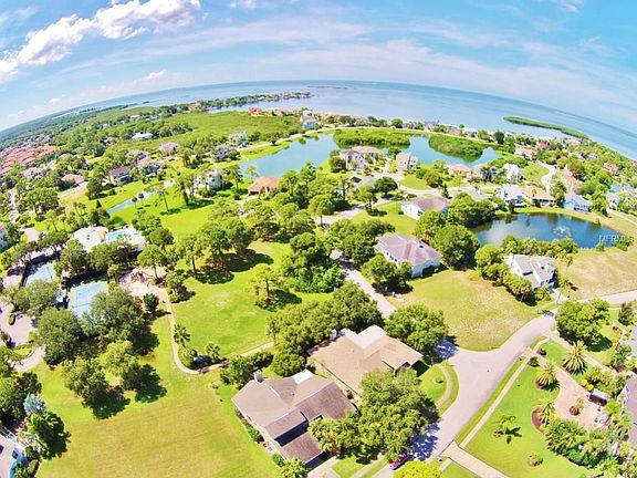 4th image of 2036 N Pointe Alexis Dr