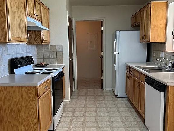 5th image of 3919B Arizona Ave