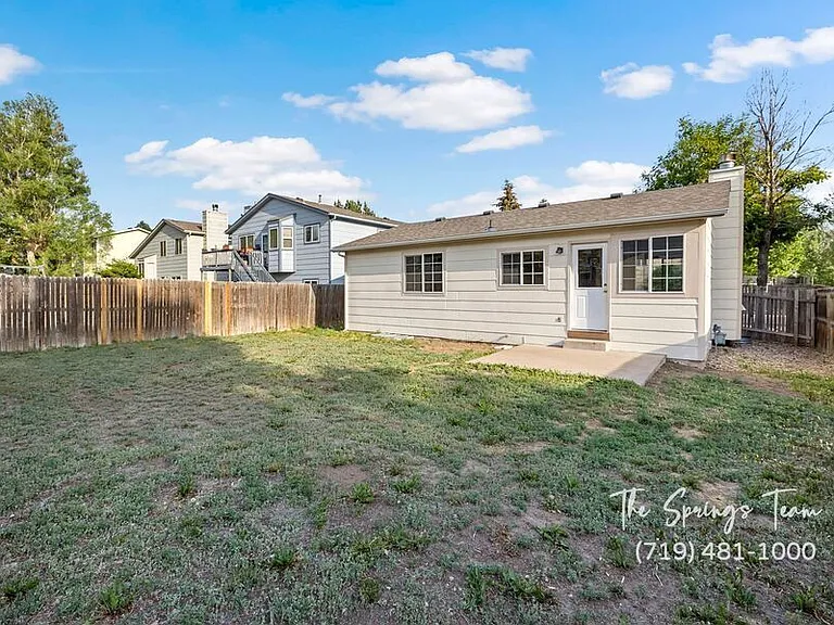 5833 Bow River Dr — Photo 35