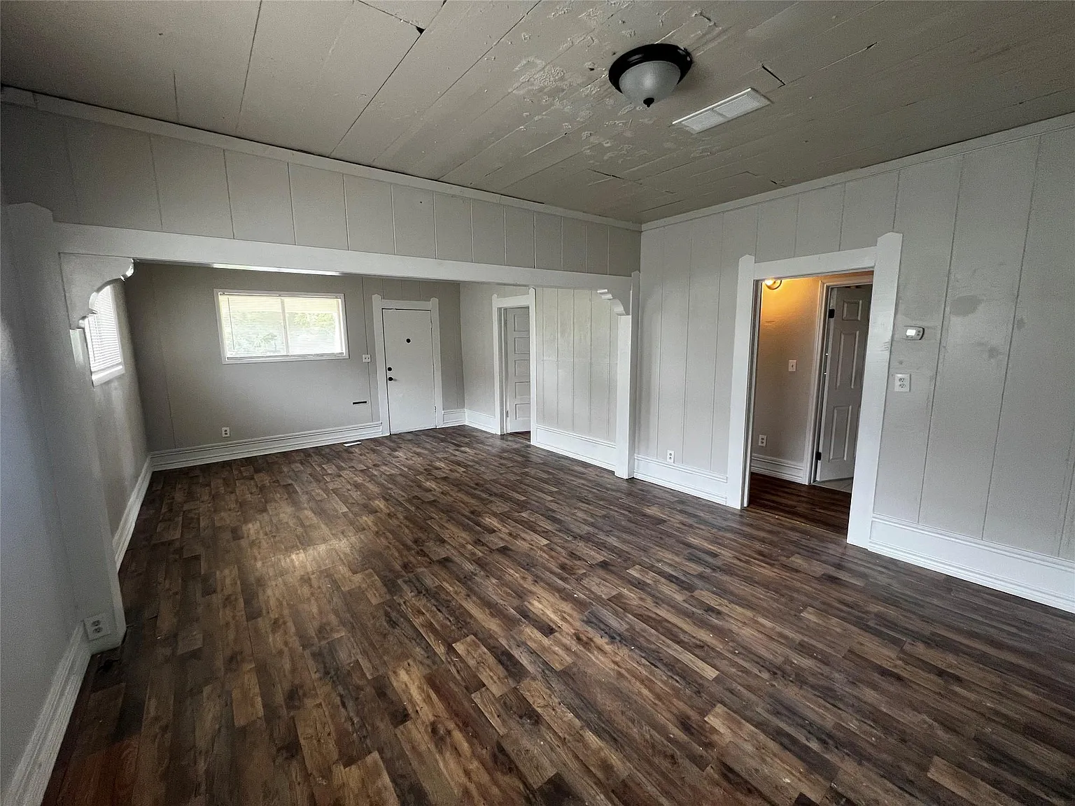 3 bed, 1.0 bath, 1273 sqft, $1,400 — Photo 4